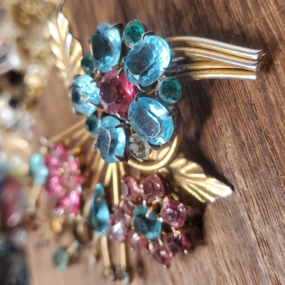 B807 stunning 1920s antique flower bouquet brooch large WOW! - Picture 6 of 7